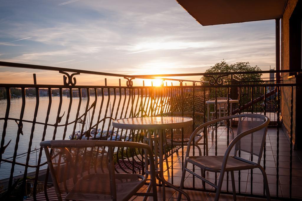 Hotel Na Skarpie Mikołajki المظهر الخارجي الصورة